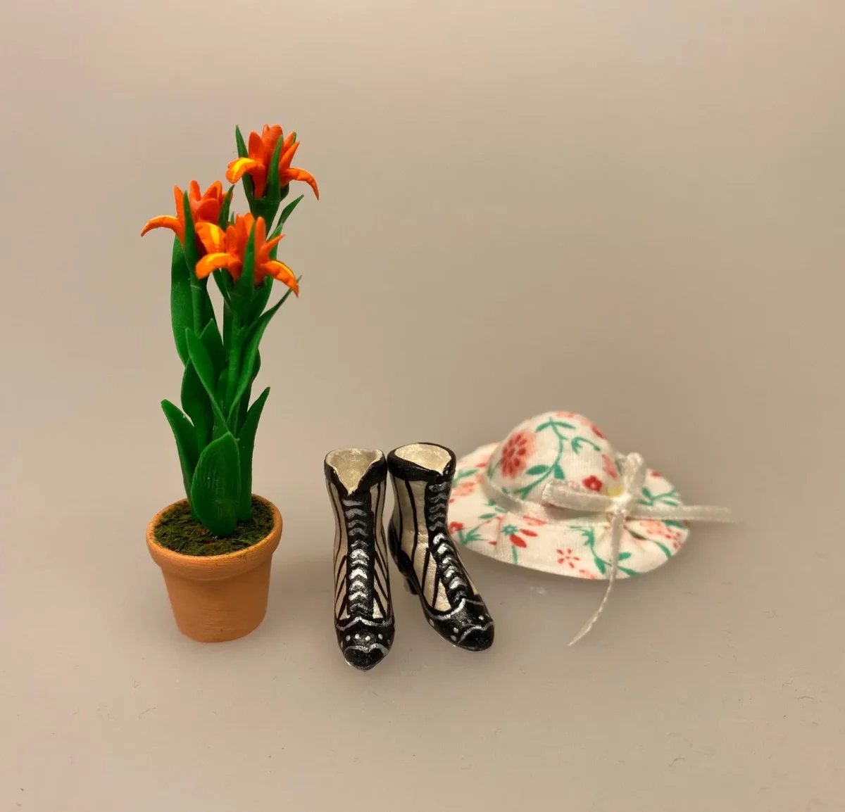 Blomstret Miniature Hat med Bånd - Billede 4